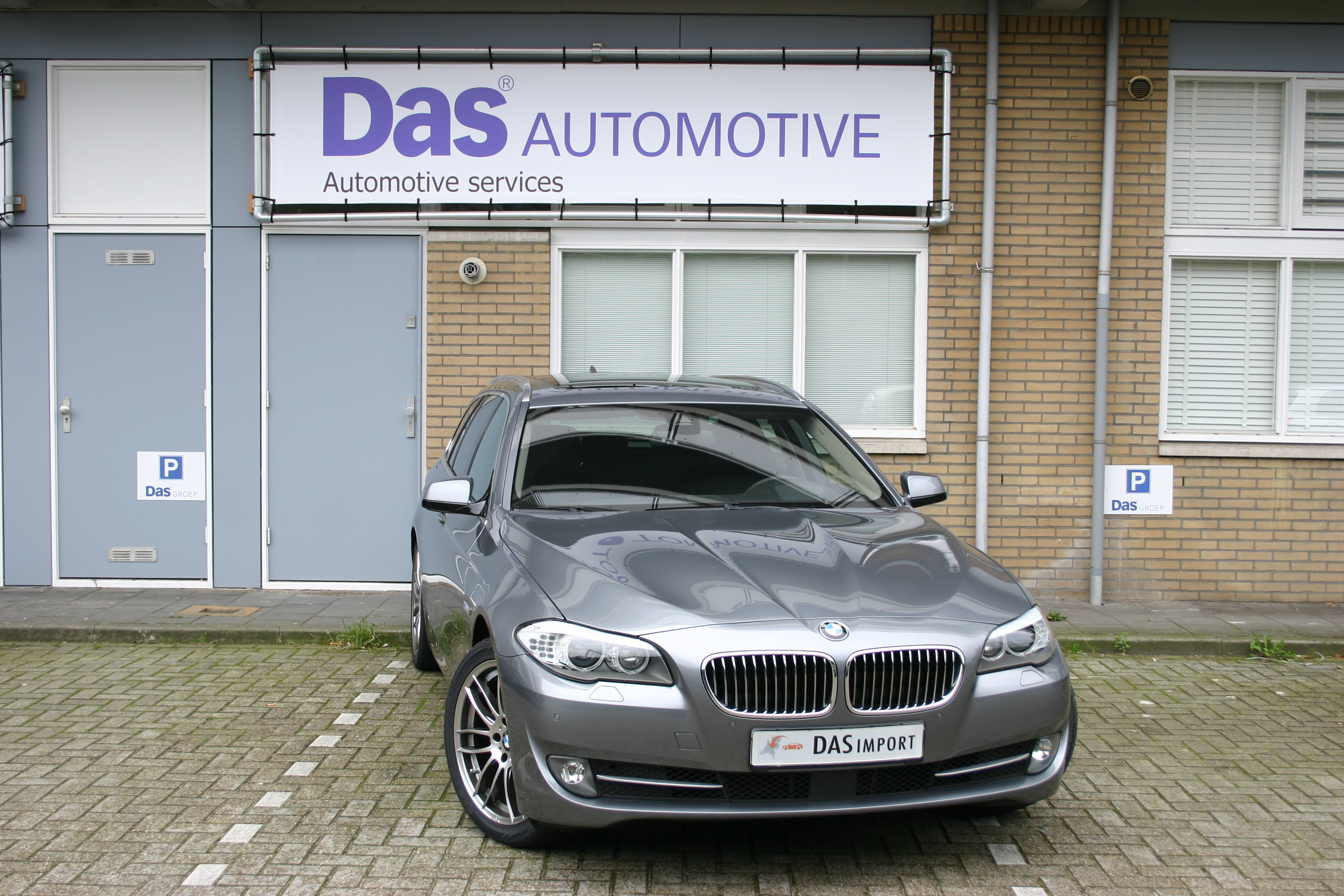 Importauto: BMW 520D Touring 1/2012