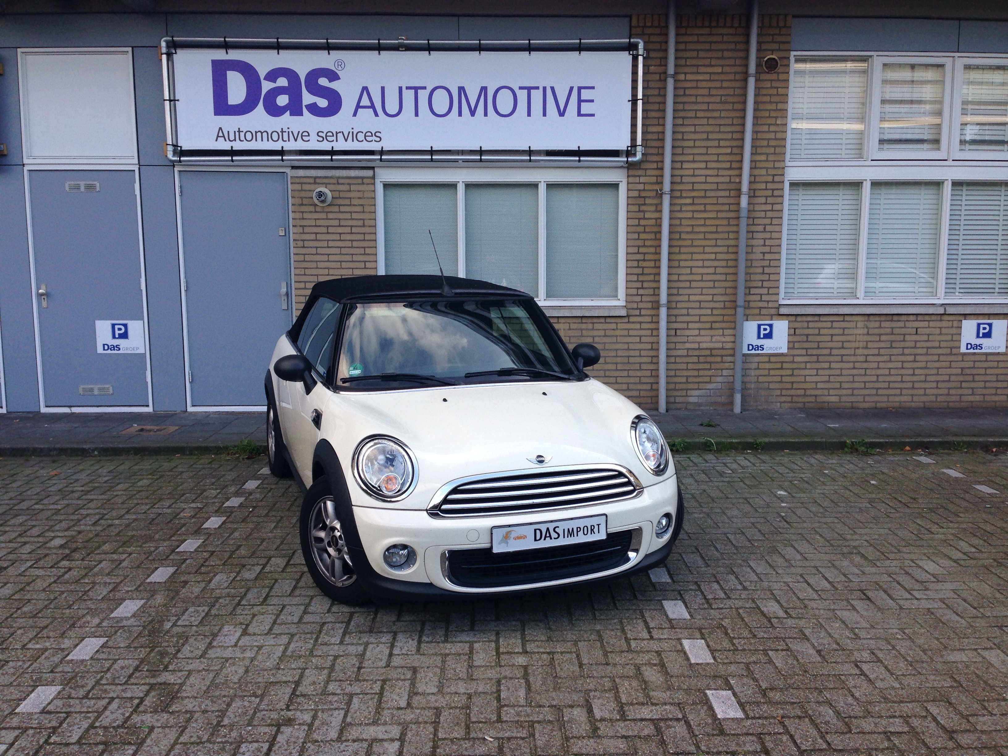 Importauto: Mini Cabrio 1.6 16v Cooper One 8/2012