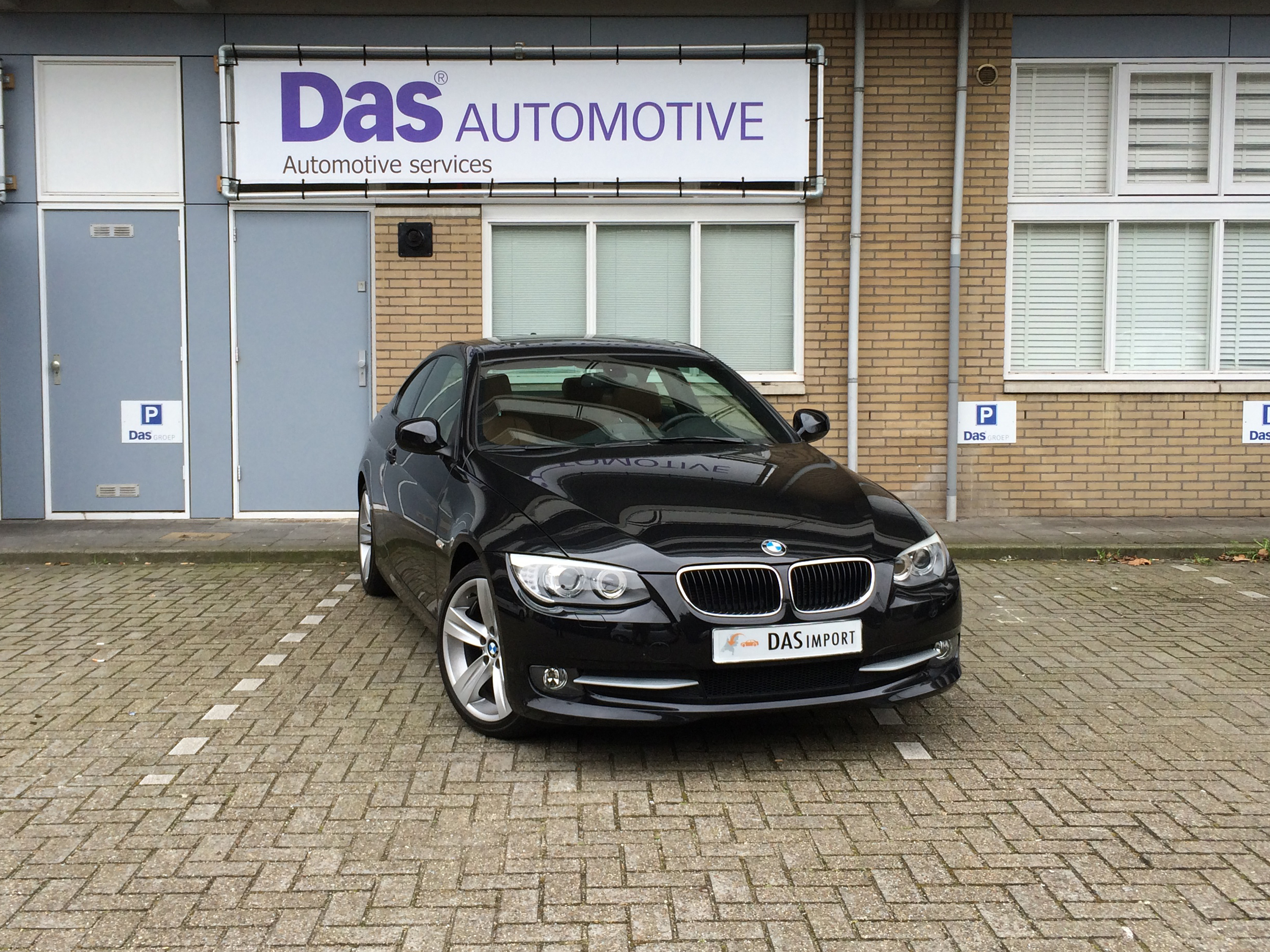 Importauto: BMW 3-Serie Coupe 320i 8/2010