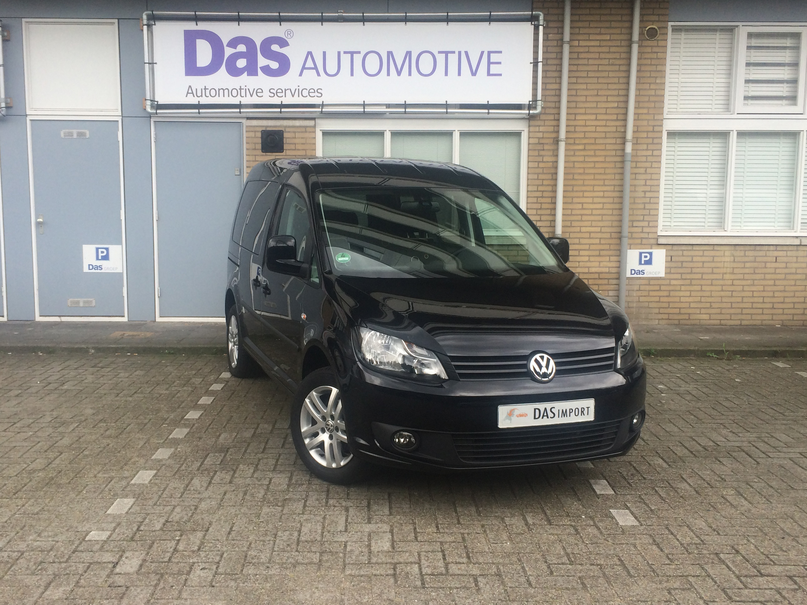 Importauto: Volkswagen Caddy Combi 1.2 TSI 77kW Trendline BMT 6/2011