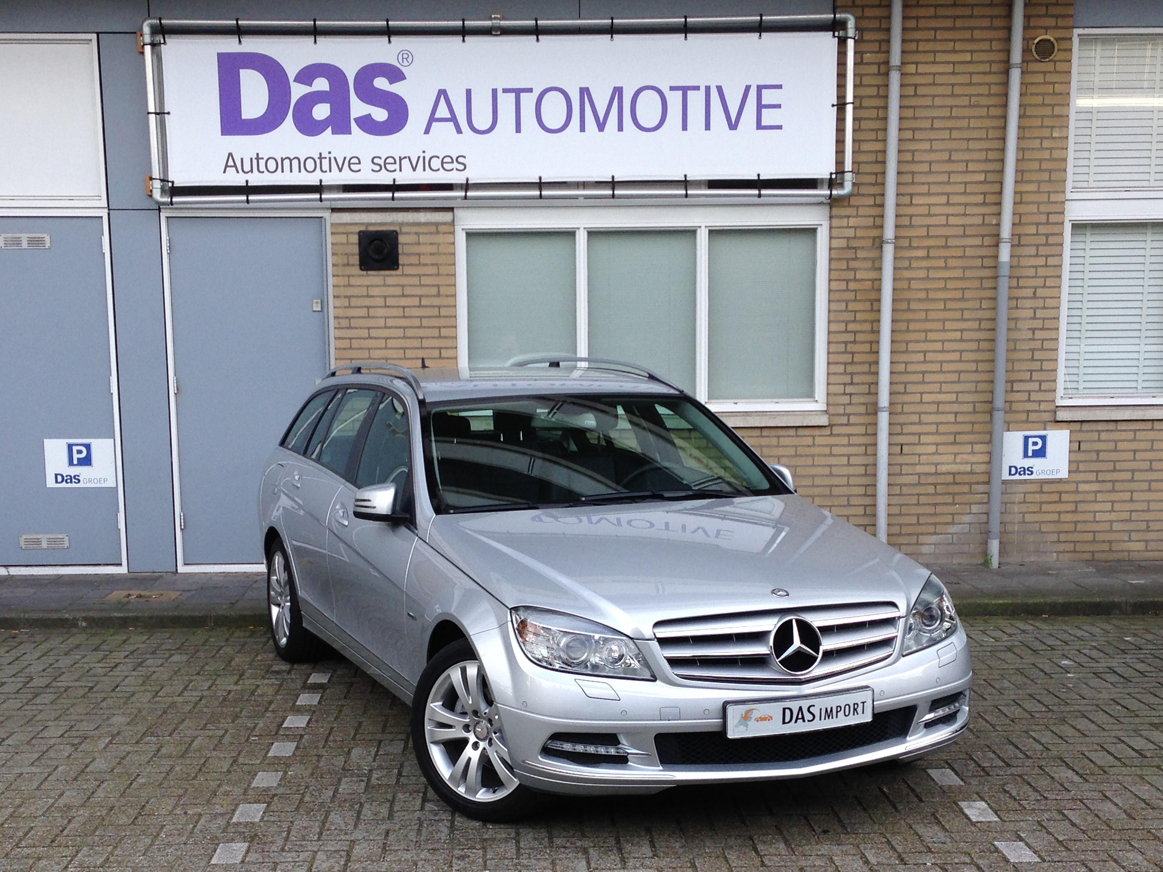 Importauto: Mercedes-Benz C-klasse Estate 180 CGI BlueEFFICIENCY Avantgarde 7/2011