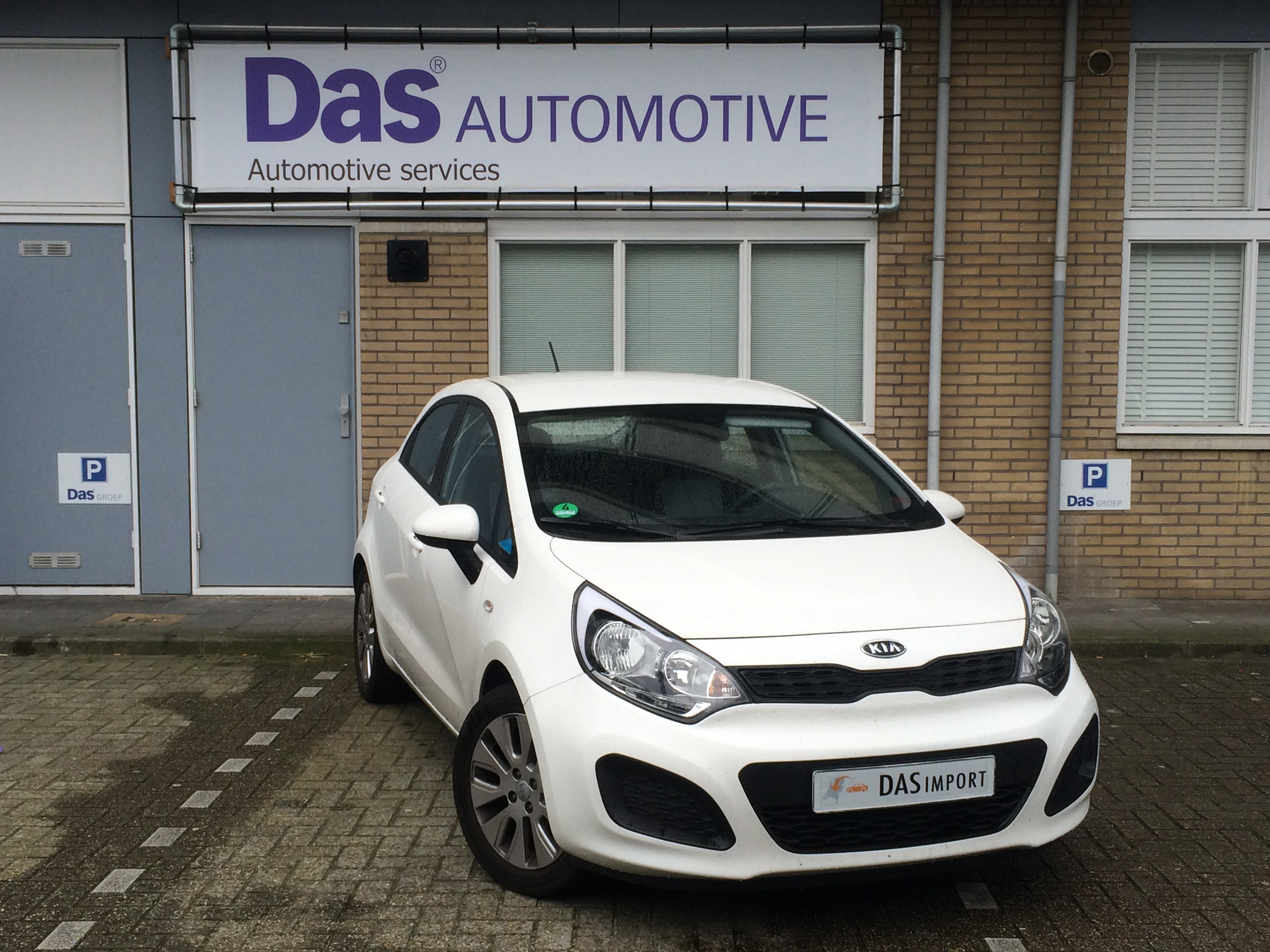 Importauto: Kia Rio CVVT 1.4 Comf. Pack. 10/2011