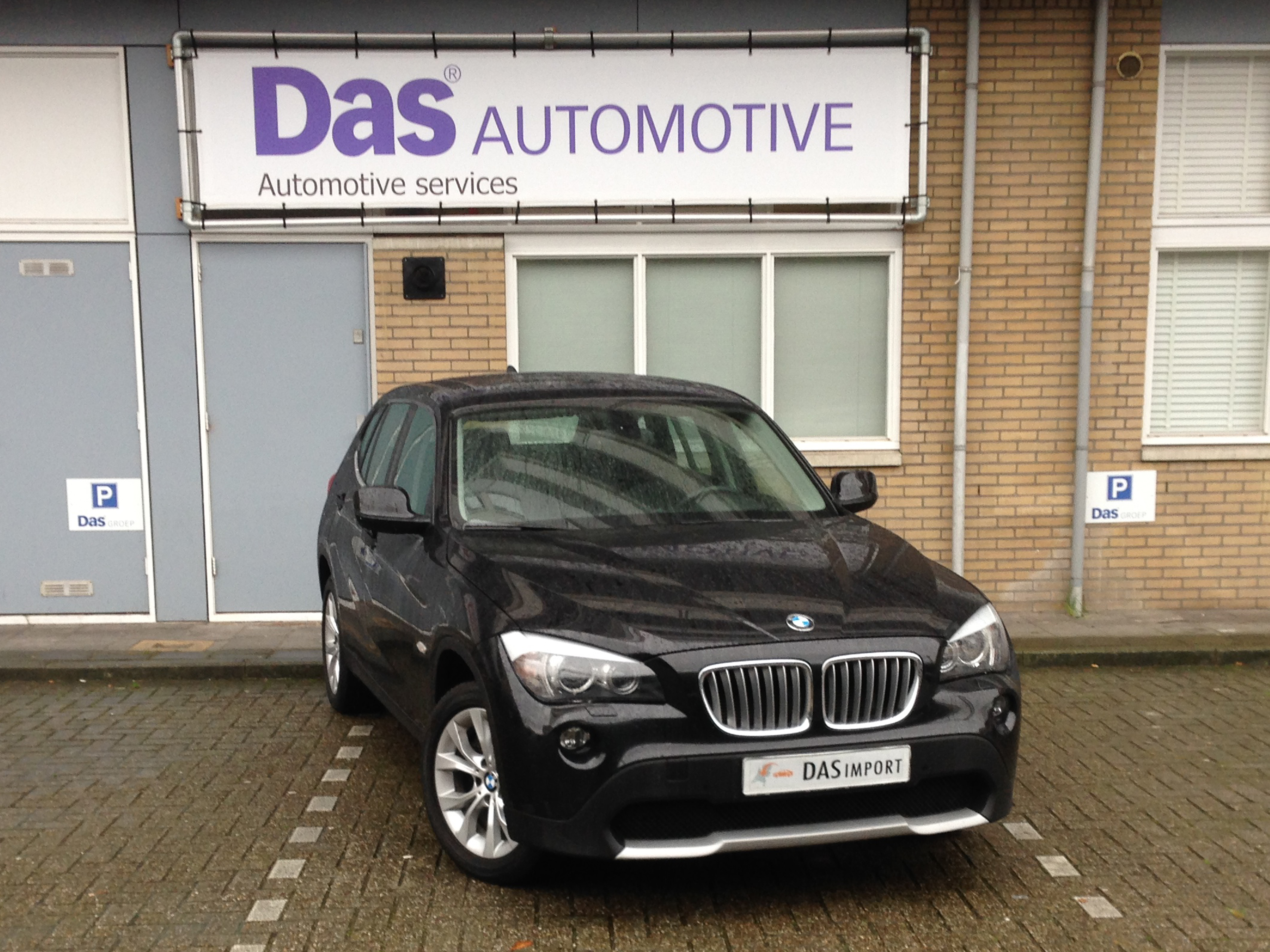 Importauto: BMW X1 xDrive28iA 5/2011