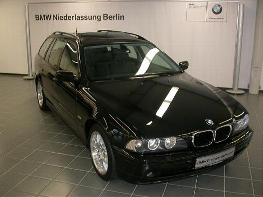 Importauto: BMW 530d Touring 2/2003