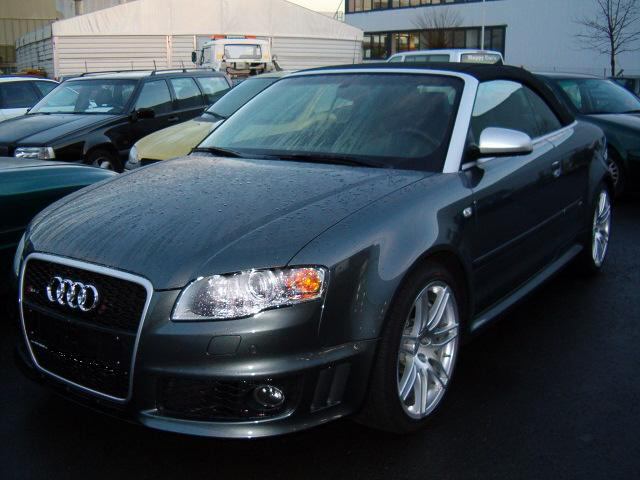 Importauto: Audi RS4 Cabrio 4/2006