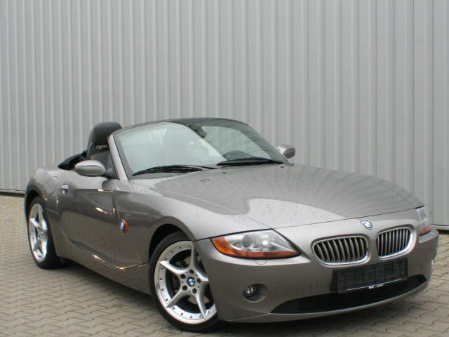 Importauto: BMW Z4 3.0i Roadster 6/2003