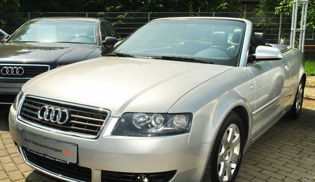 Importauto: Audi A4 Cabriolet 2.4 Multitronic 2/2004