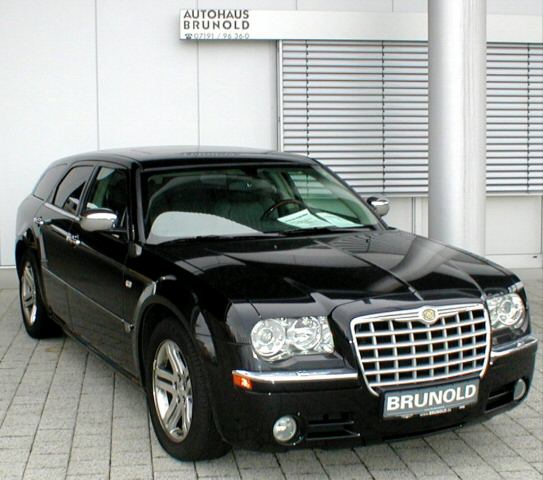 Importauto: Chrysler 300 3.0 CRD 10/2006