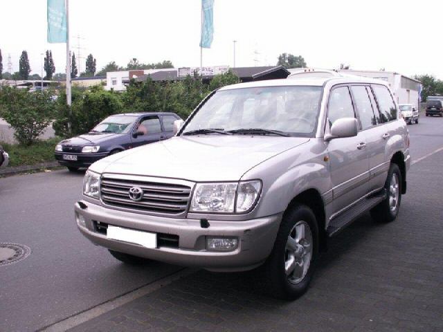 Importauto: Toyota Land 4.2 TD Executive 8/2003