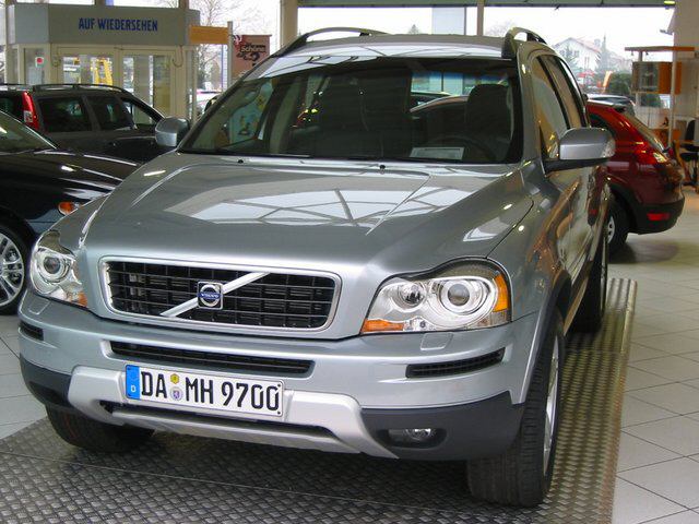 Importauto: Volvo XC90 D5 Sport 7-seater 12/2006