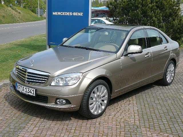 Importauto: Mercedes-Benz C 220 CDI DPF Elegance 4/2007