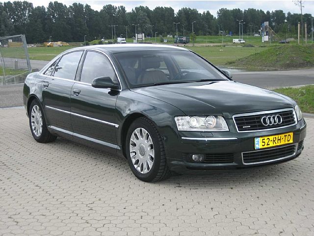 Importauto: Audi A8 4.2 quattro 4/2003