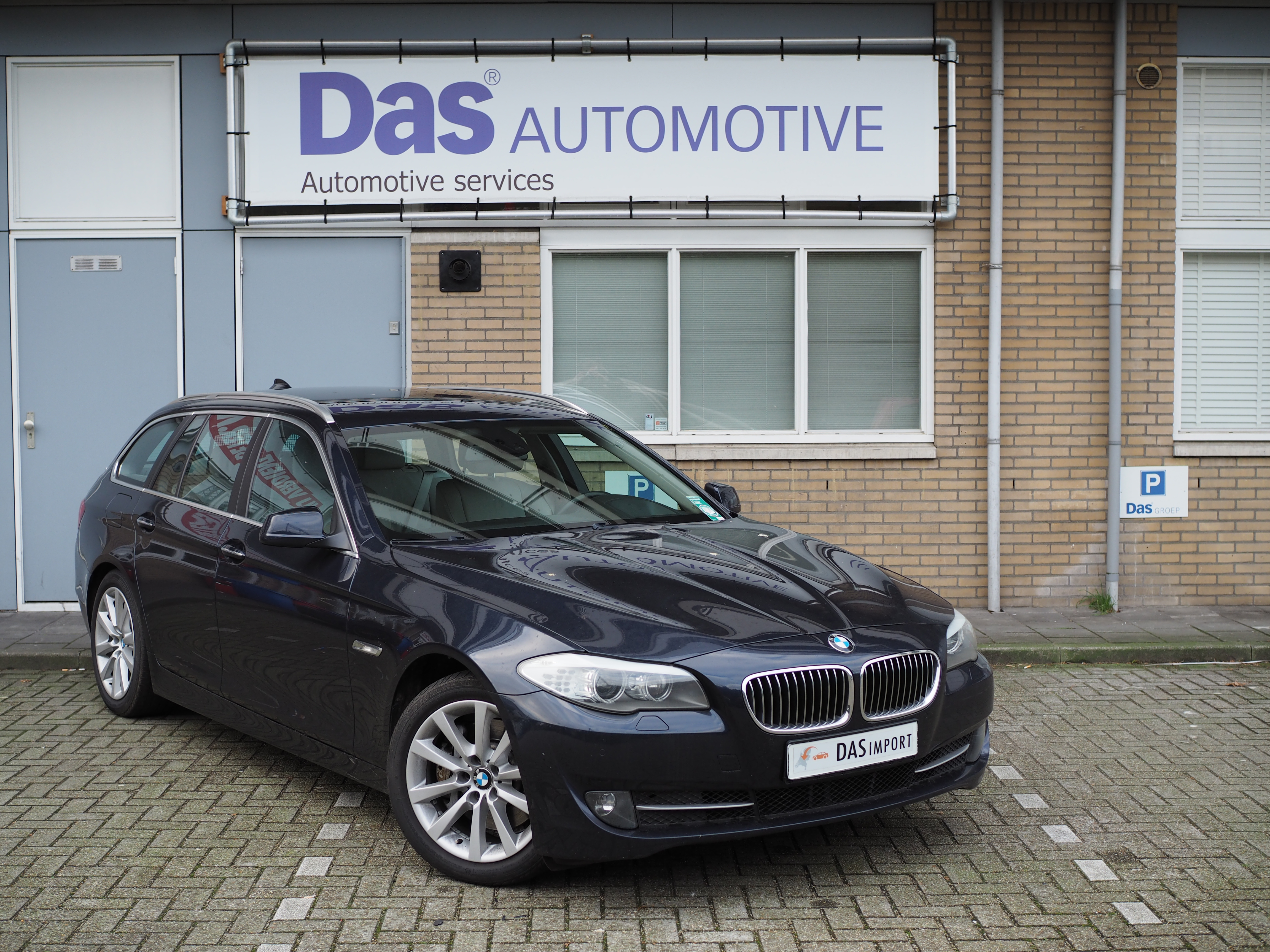 Importauto: BMW 530D Touring 11/2011