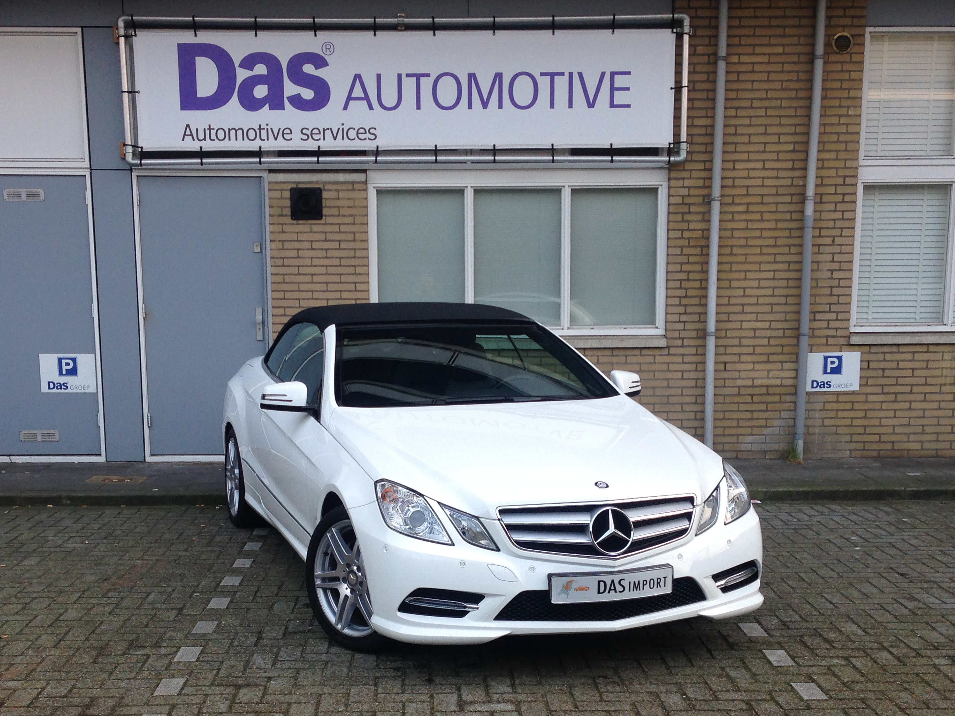 Importauto: Mercedes-Benz E-Klasse Cabrio E 200 BlueEFF 2/2013