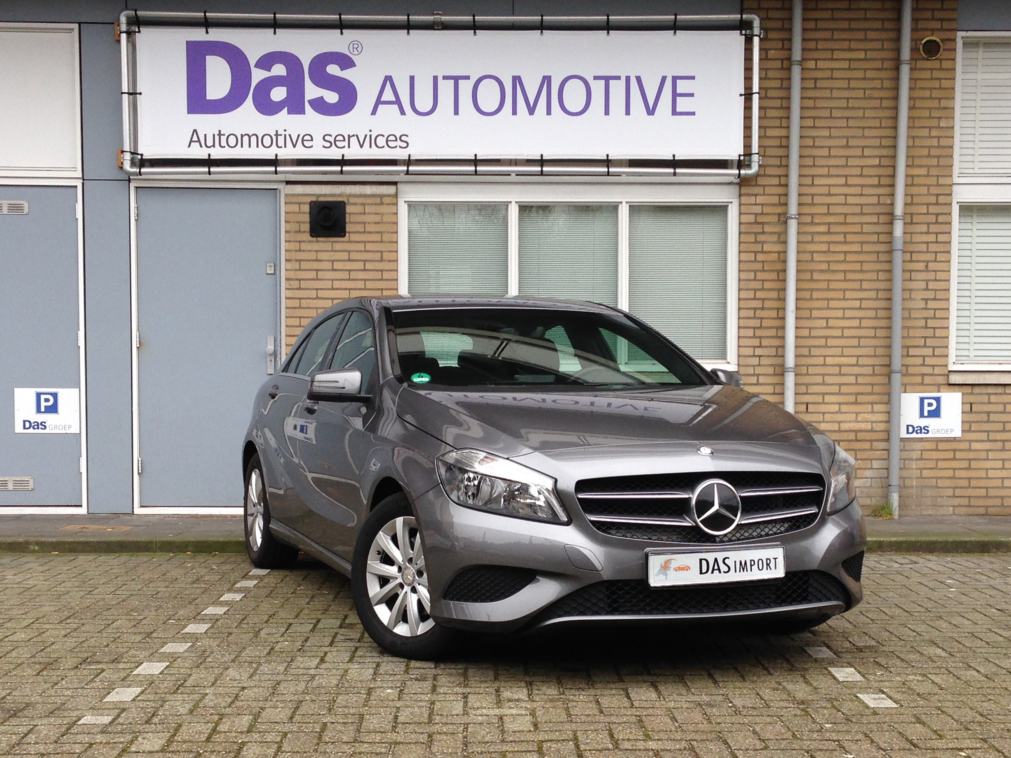 Importauto: Mercedes-Benz A-Klasse A 180 BlueEFFICIENCY 10/2013