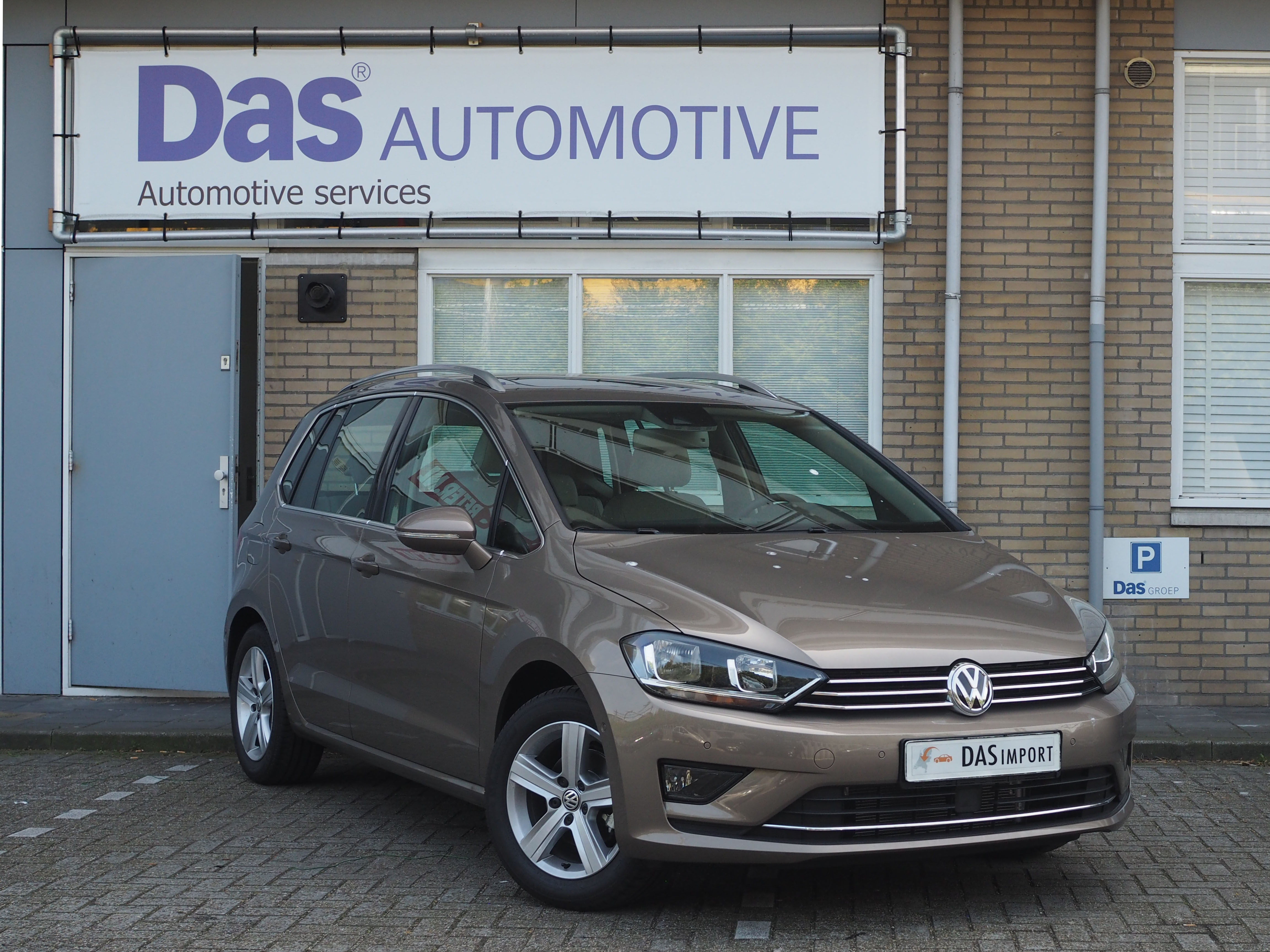 Importauto: Volkswagen Golf Sportsvan 1.2 TSI Highline 4/2015