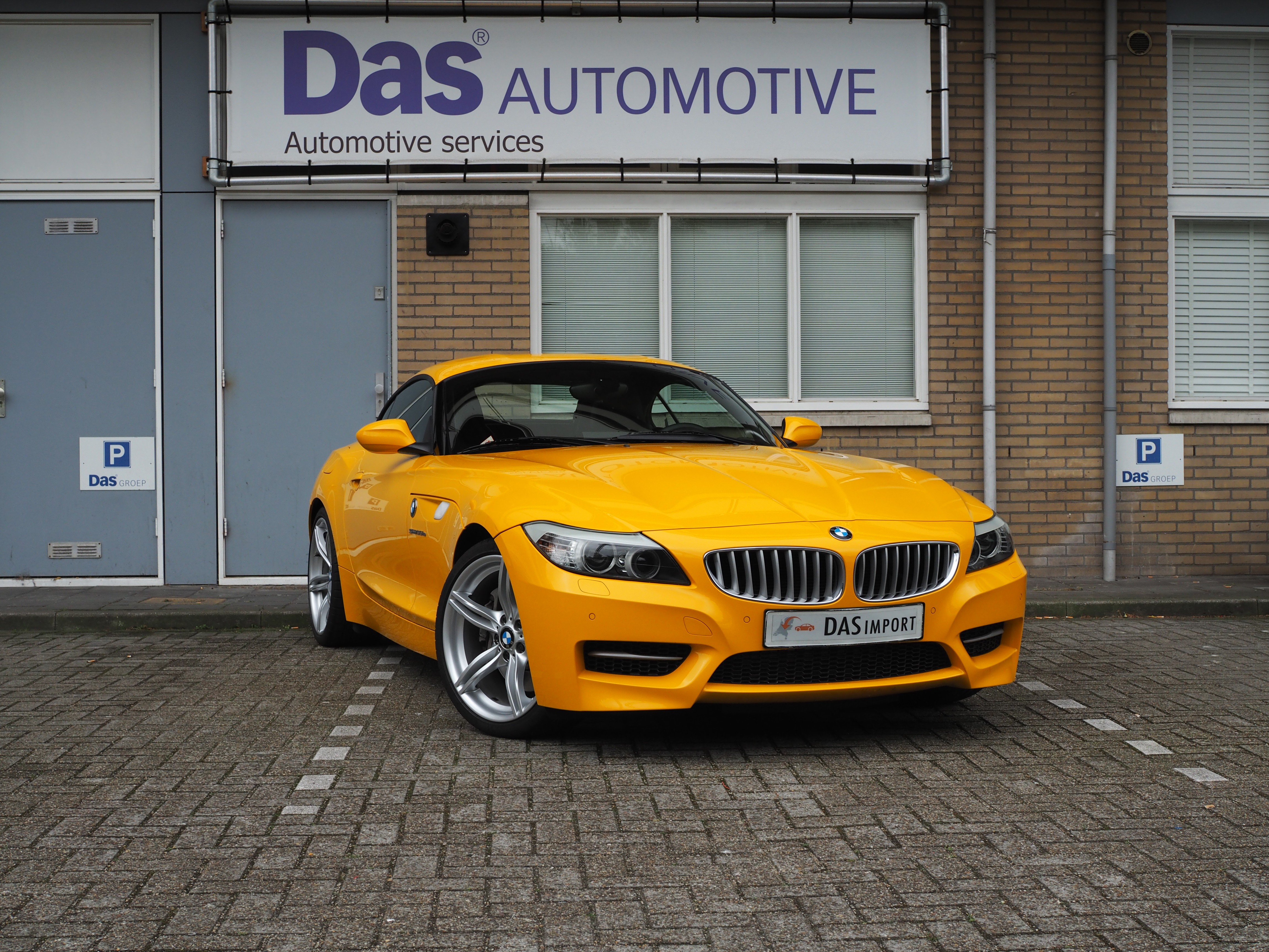 Importauto: BMW Z4 Roadster sDrive35is 5/2011