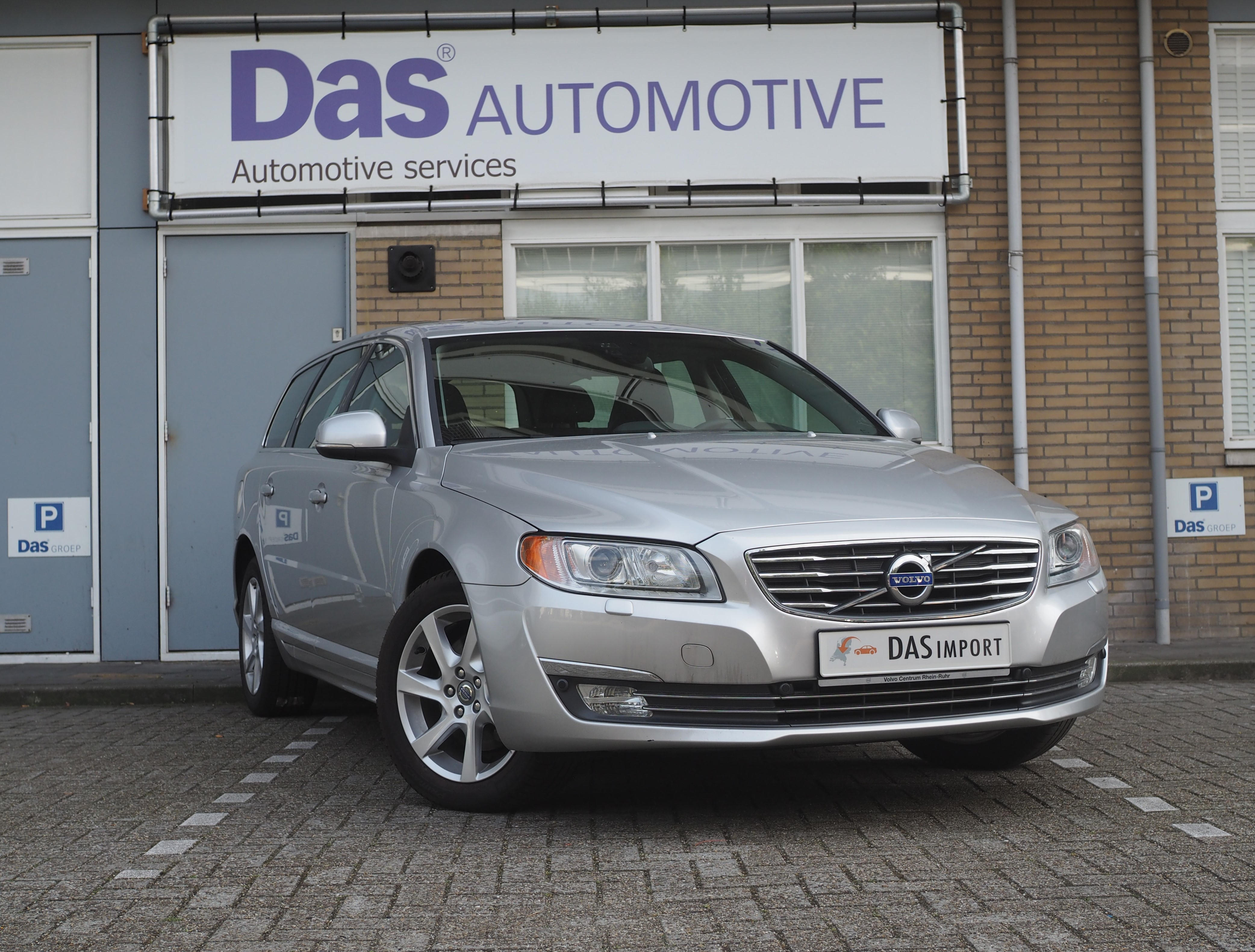 Importauto: Volvo V70 2.0 D4 Momentum 11/2013