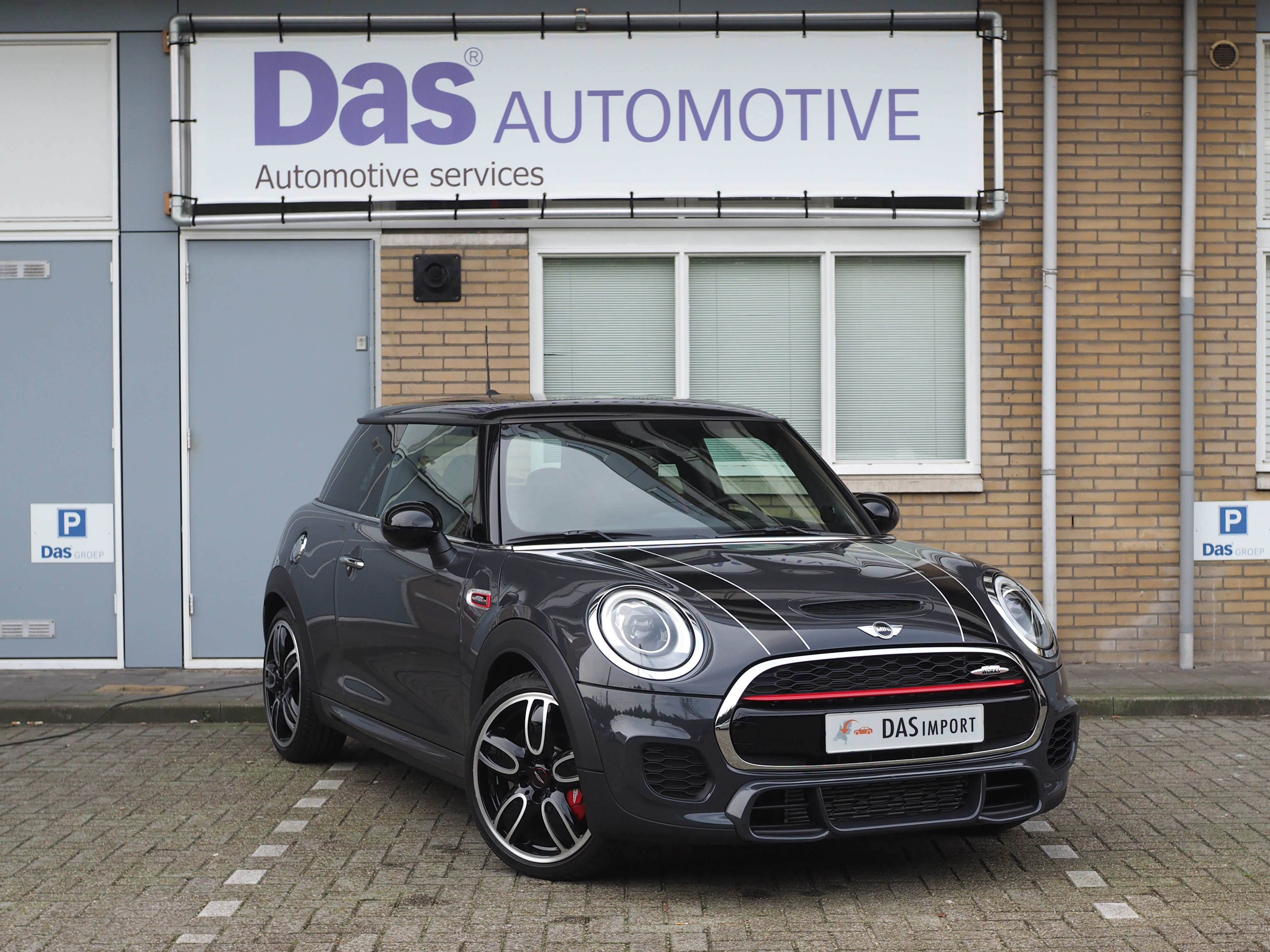 Importauto: Mini Cooper S John Cooper Works 5/2015