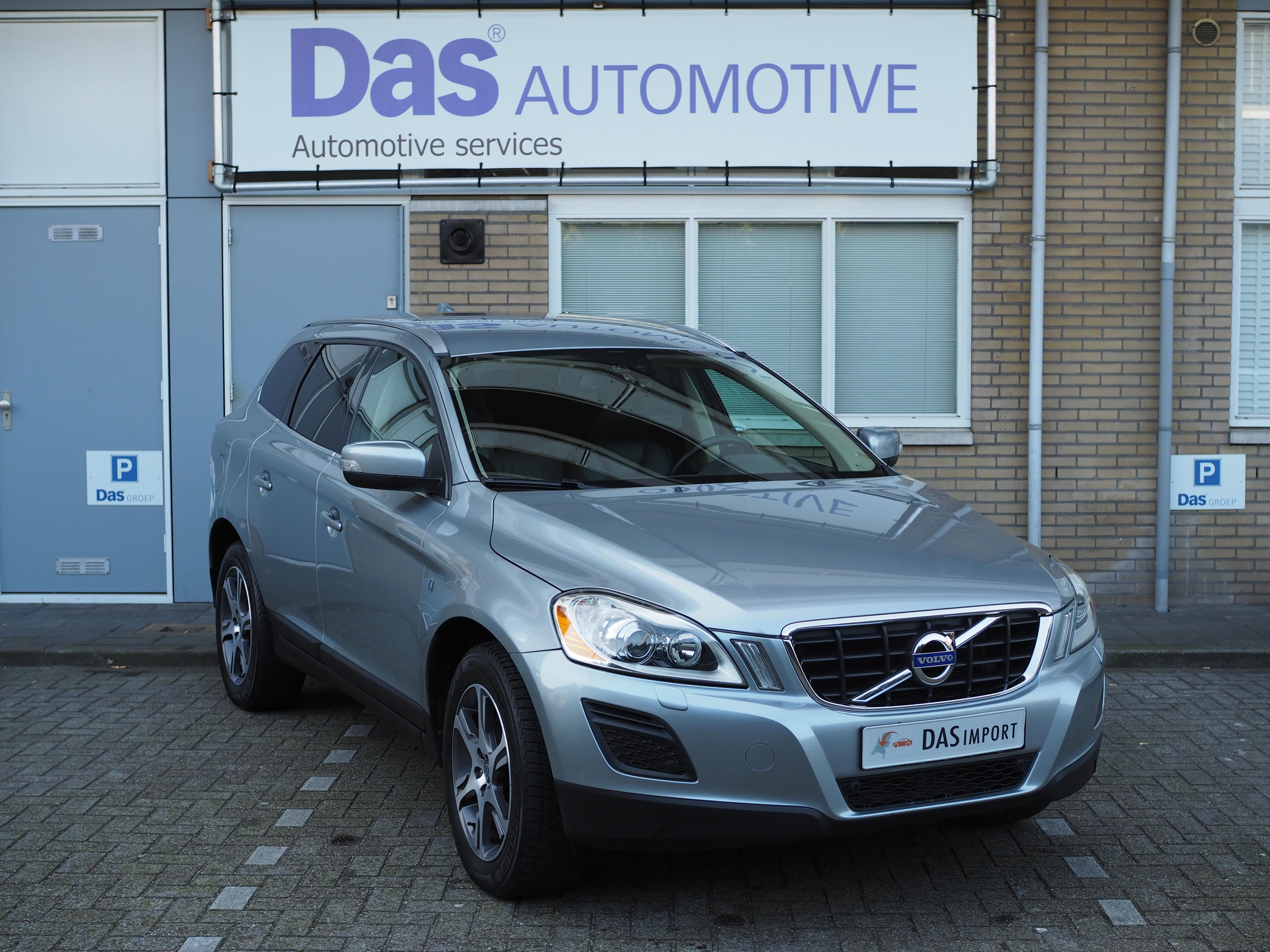 Importauto: Volvo XC60 2,4 D5 Ocean Race 12/2011