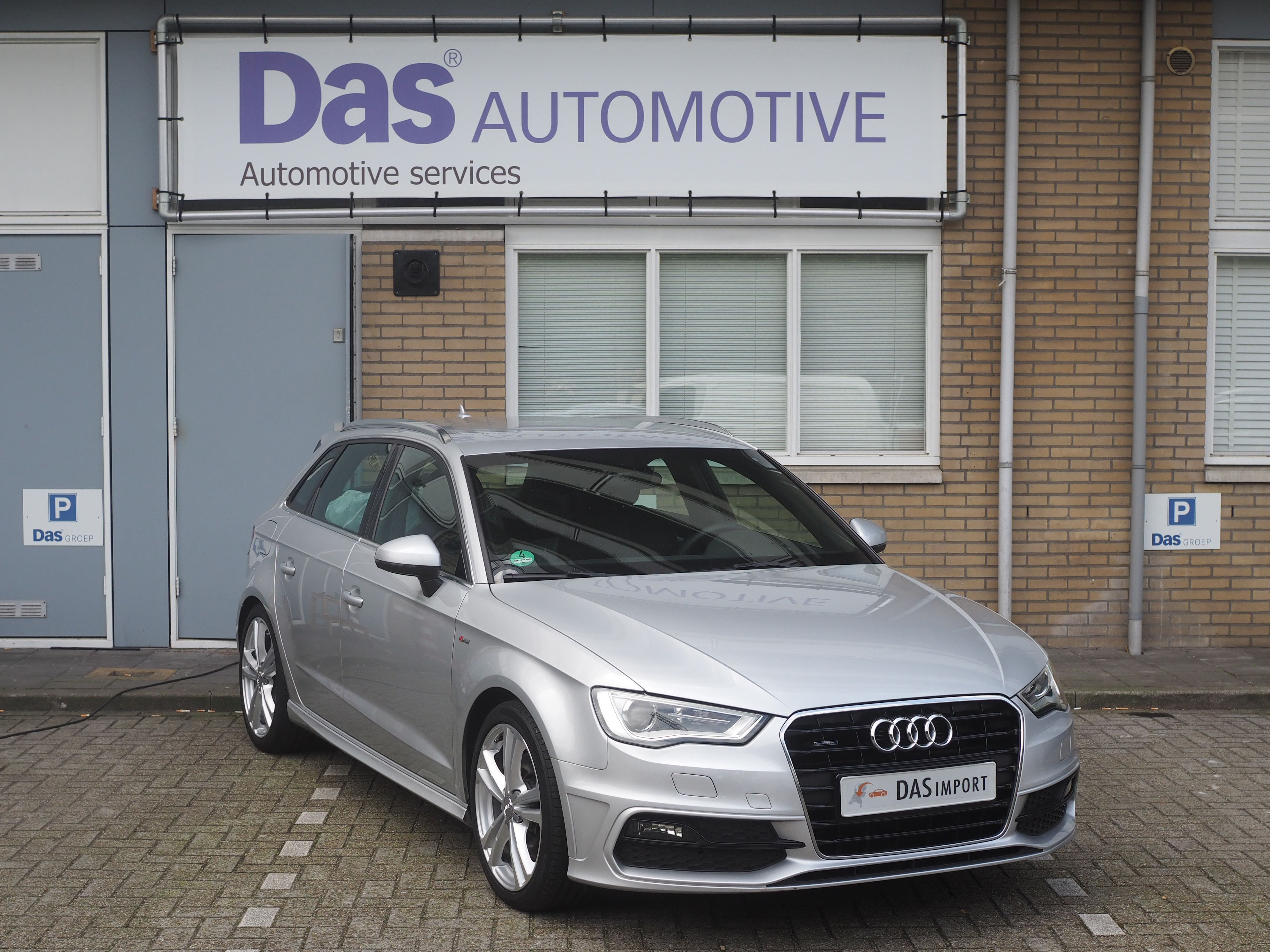 Importauto: Audi A3 2.0 TDI Sportback Quattro S line sportpaket  4/2014