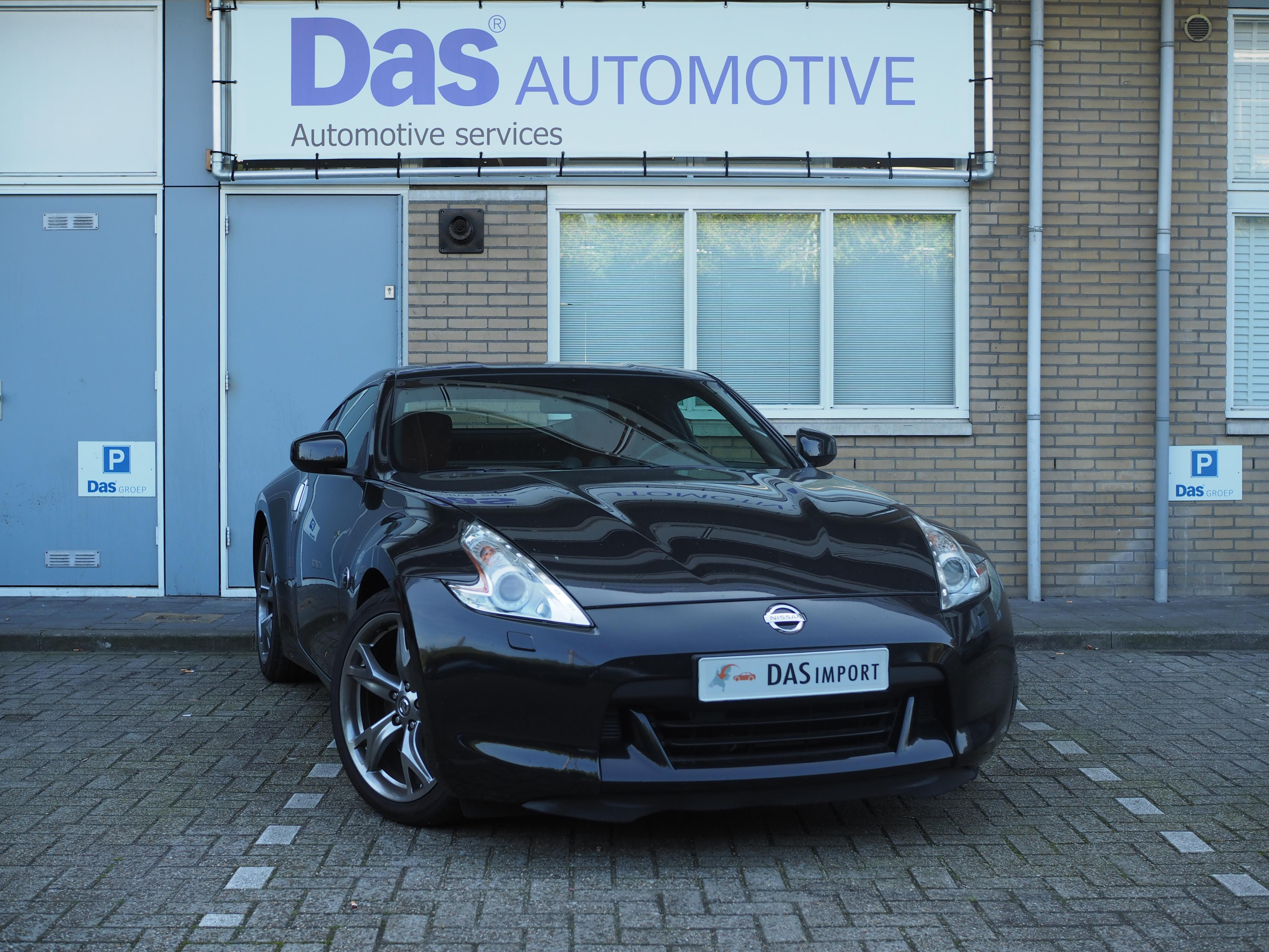 Importauto: Nissan 370 Z Coupe 3.7 V6 Coupe 40th Anniversary 7A/T 5/2010