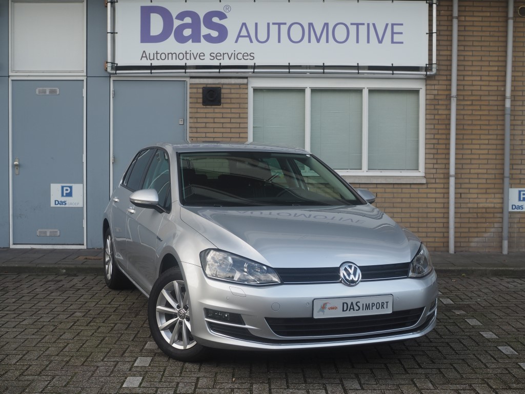 Importauto: Volkswagen Golf VII 1.4 TSI 5d ACT 110kW Business Edition Connected BMT 7/2015