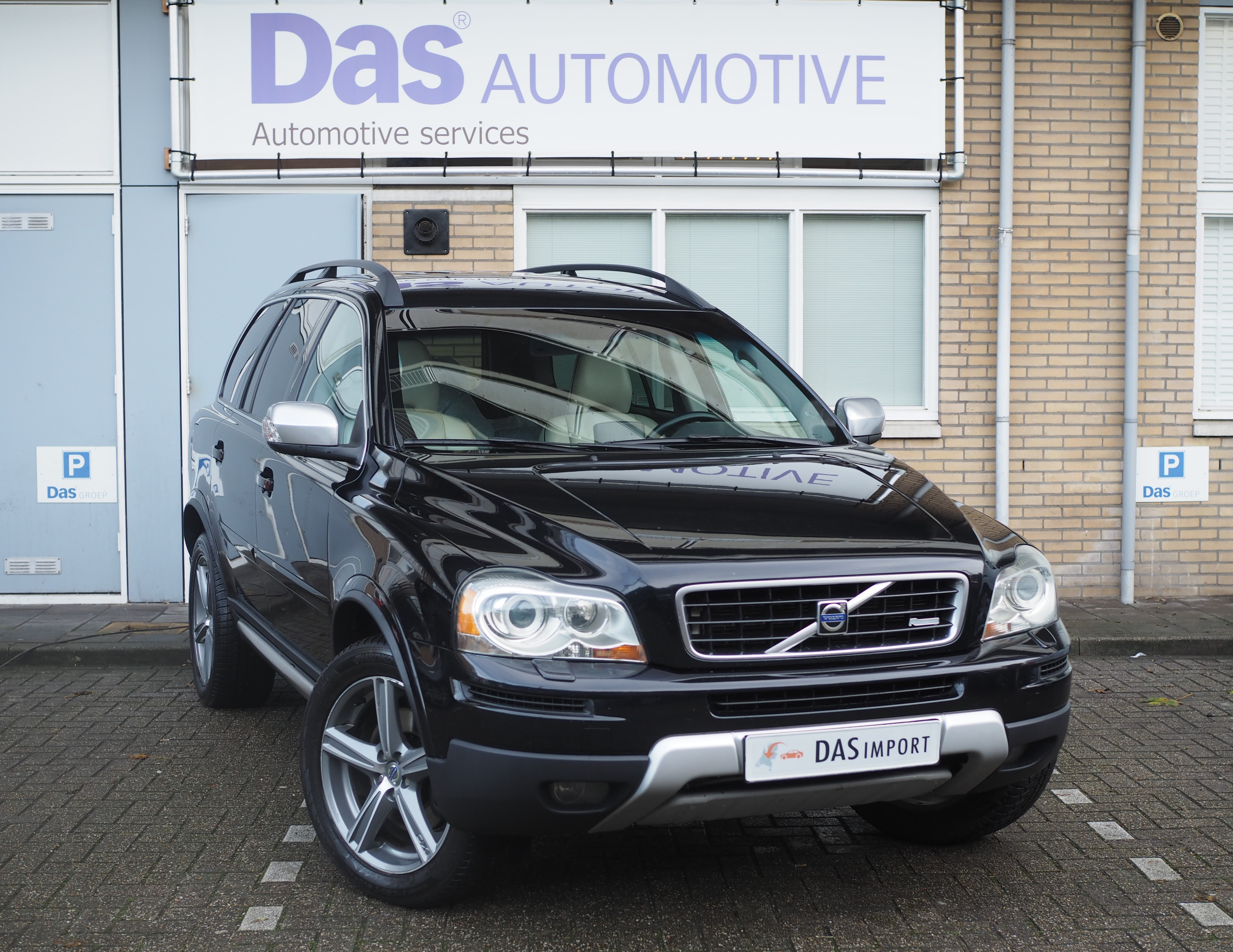 Importauto: Volvo XC90 2.4 D3 FWD R-Design 3/2010