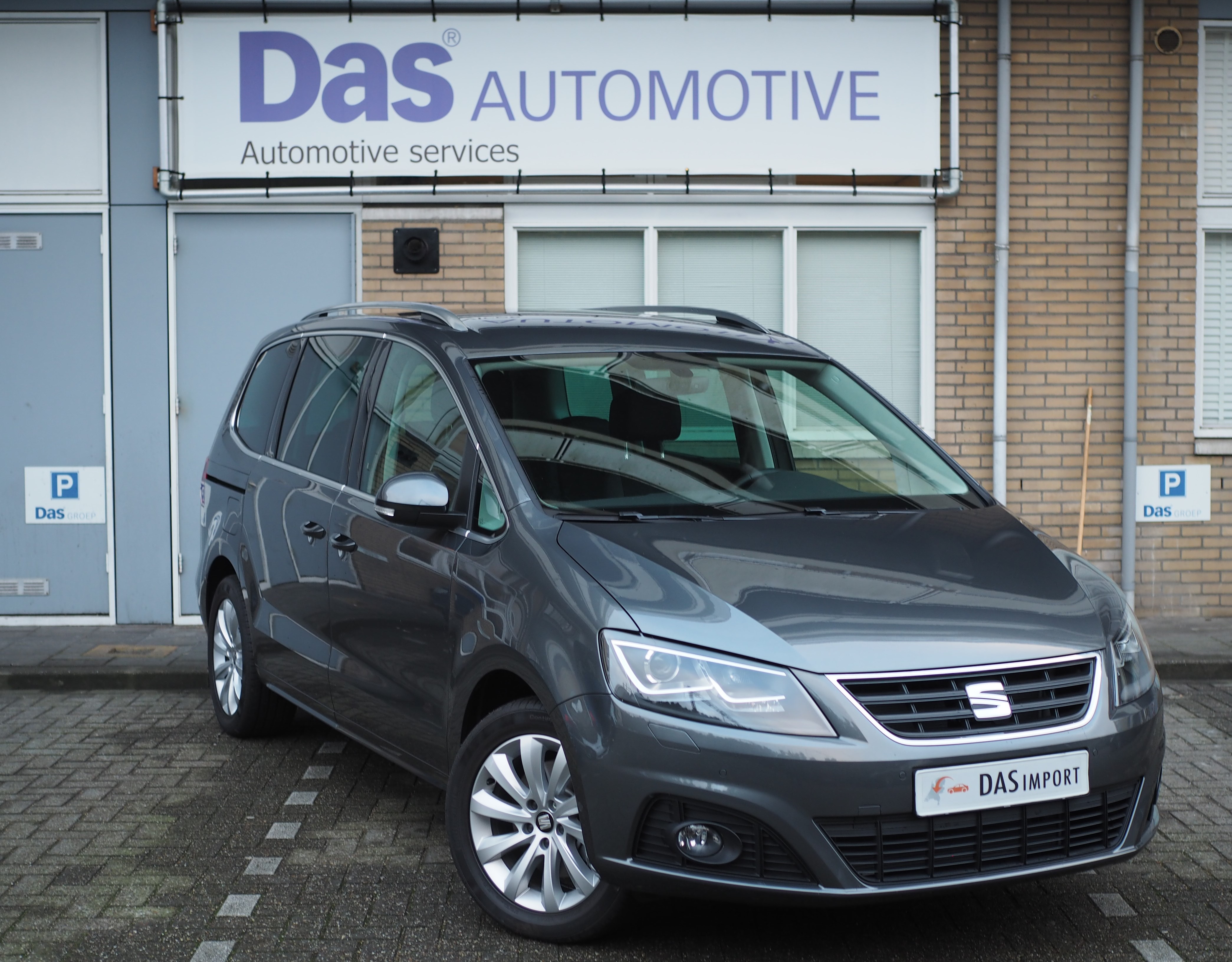 Importauto: Seat Alhambra 2.0 TDI 150pk Style Connect 2/2016