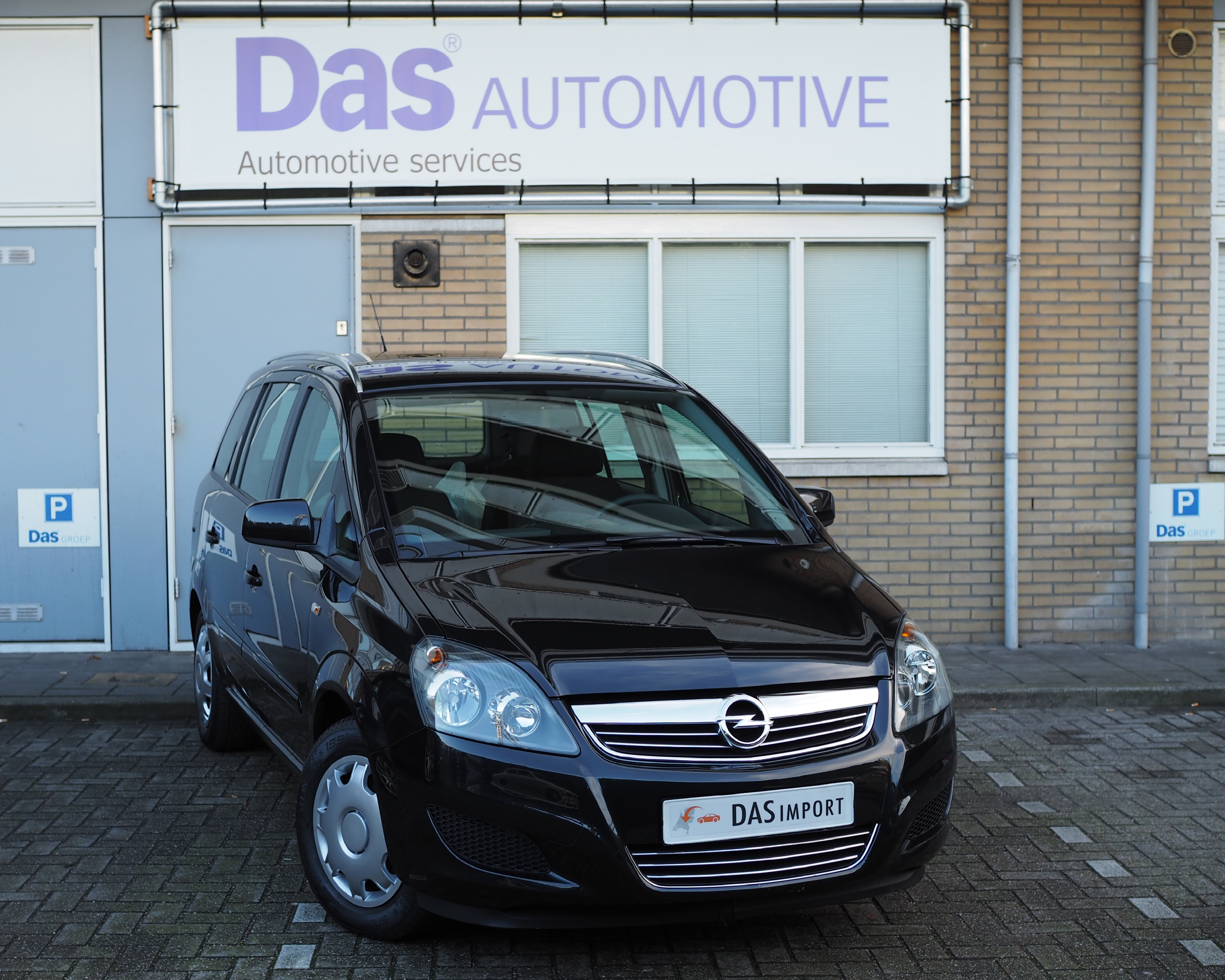 Importauto: Opel Zafira 1.6 Turbo 170pk Cosmo 10/2013