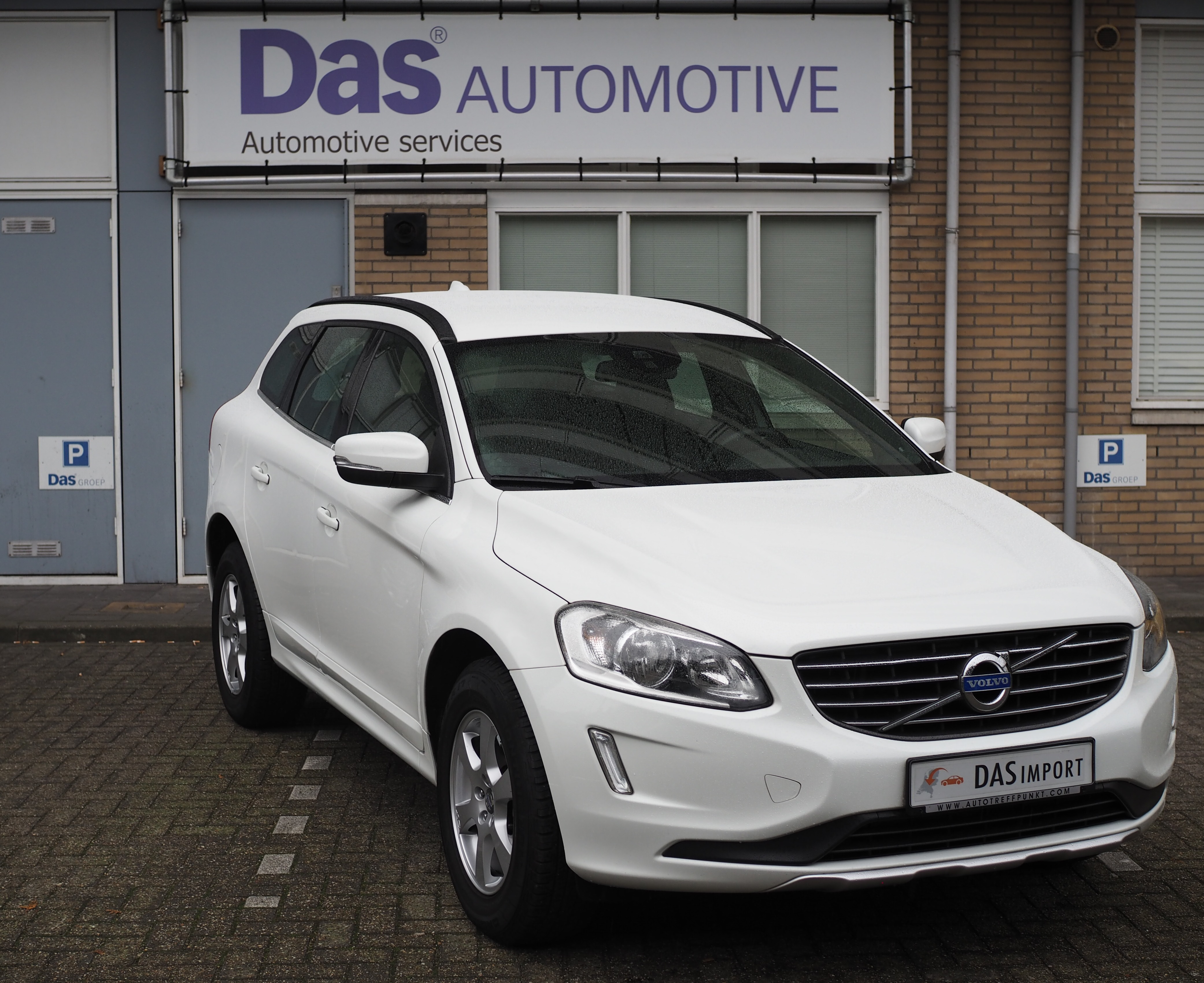 Importauto: Volvo XC 60 2.0 T5 FWD Momentum 4/2014