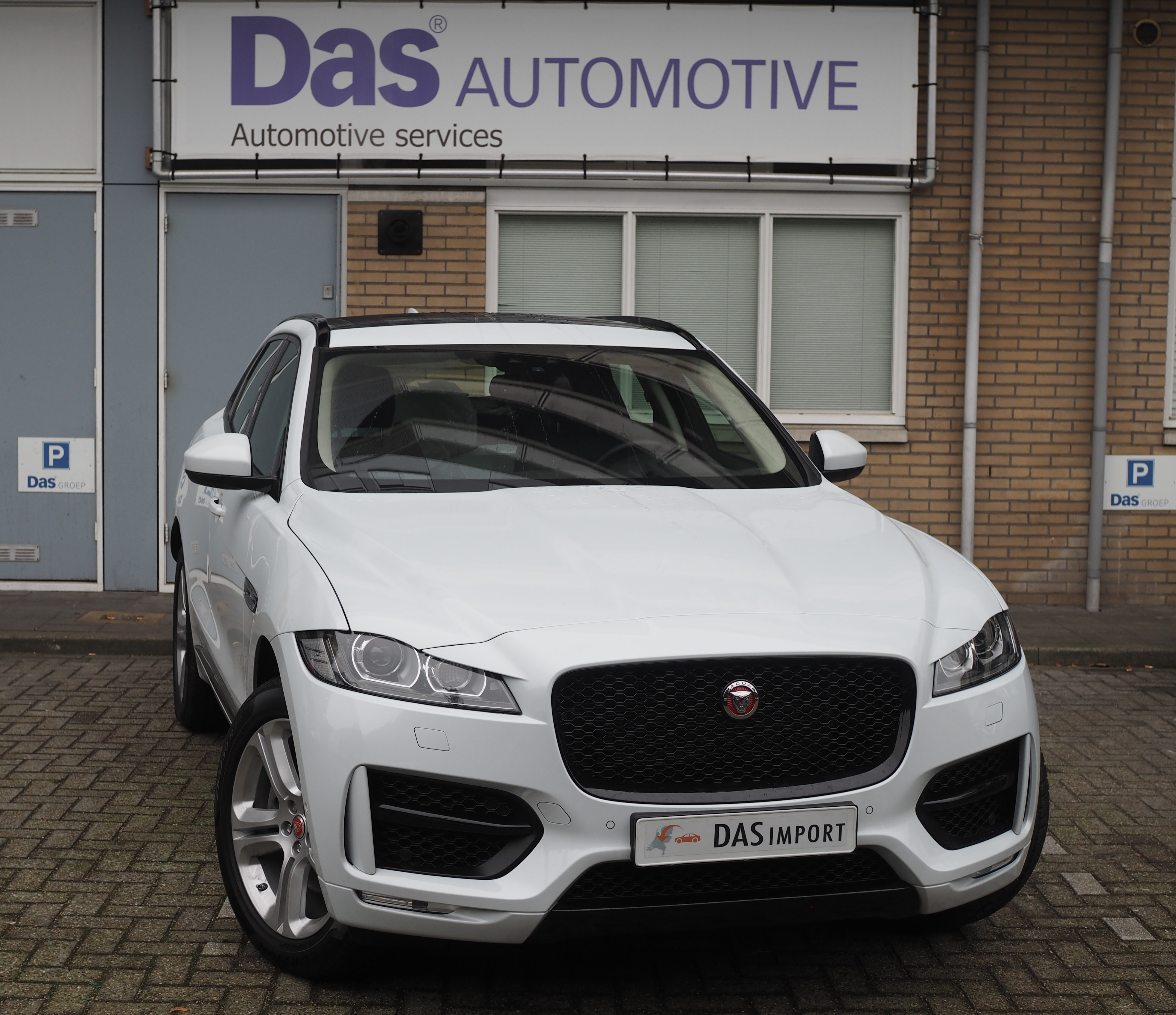 Importauto: Jaguar F-Pace 30d AWD R-Sport 2/2016