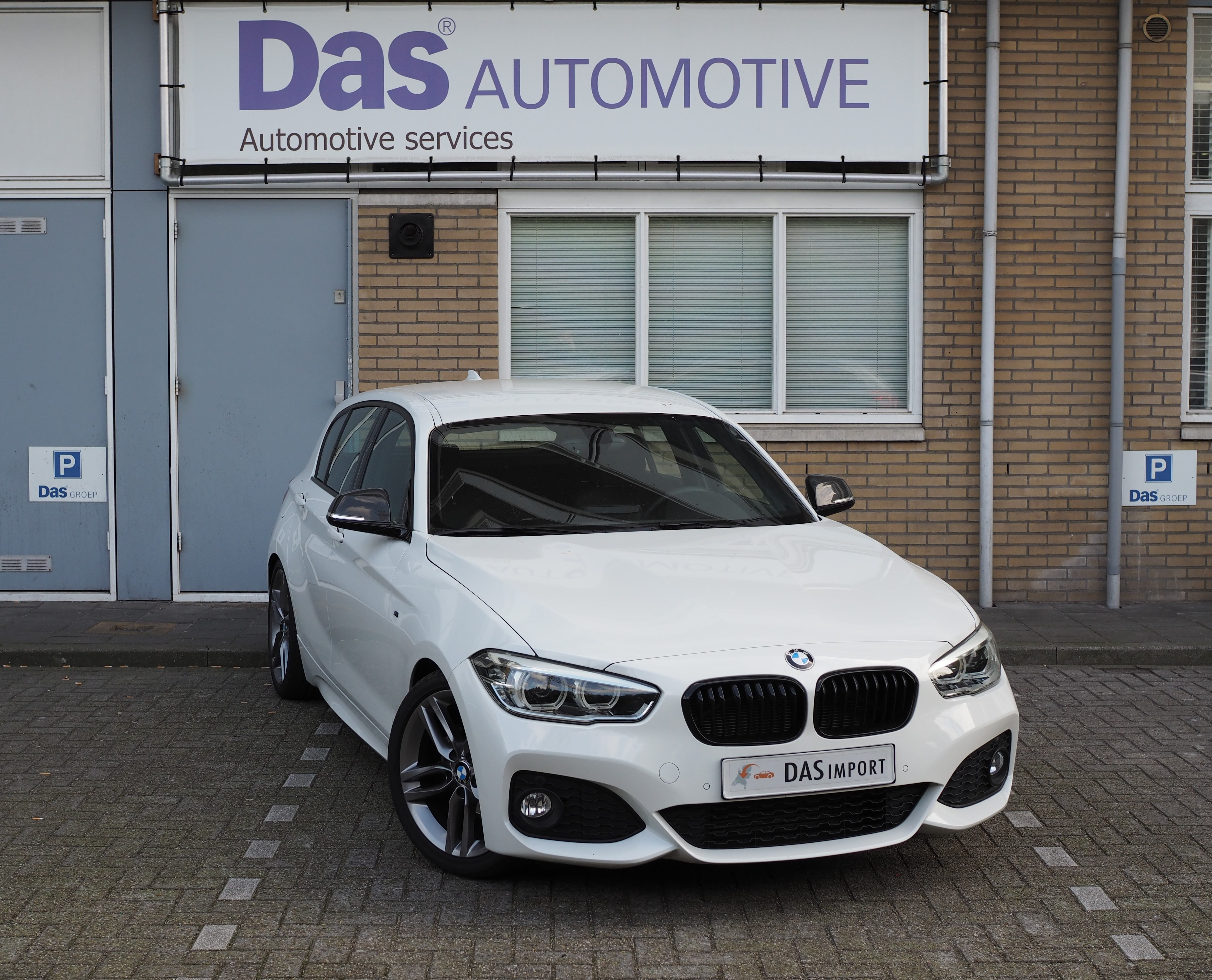 Importauto: BMW 1-serie 118i Corporate Lease Edition 12/2015