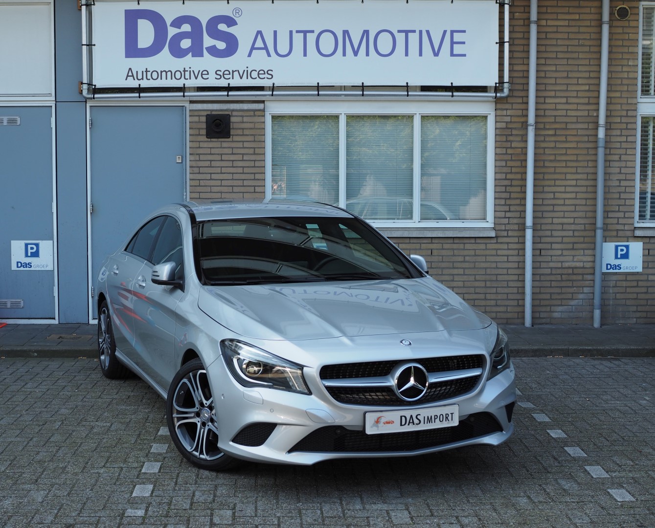 Importauto: Mercedes-Benz CLA-Klasse 180 7/2015