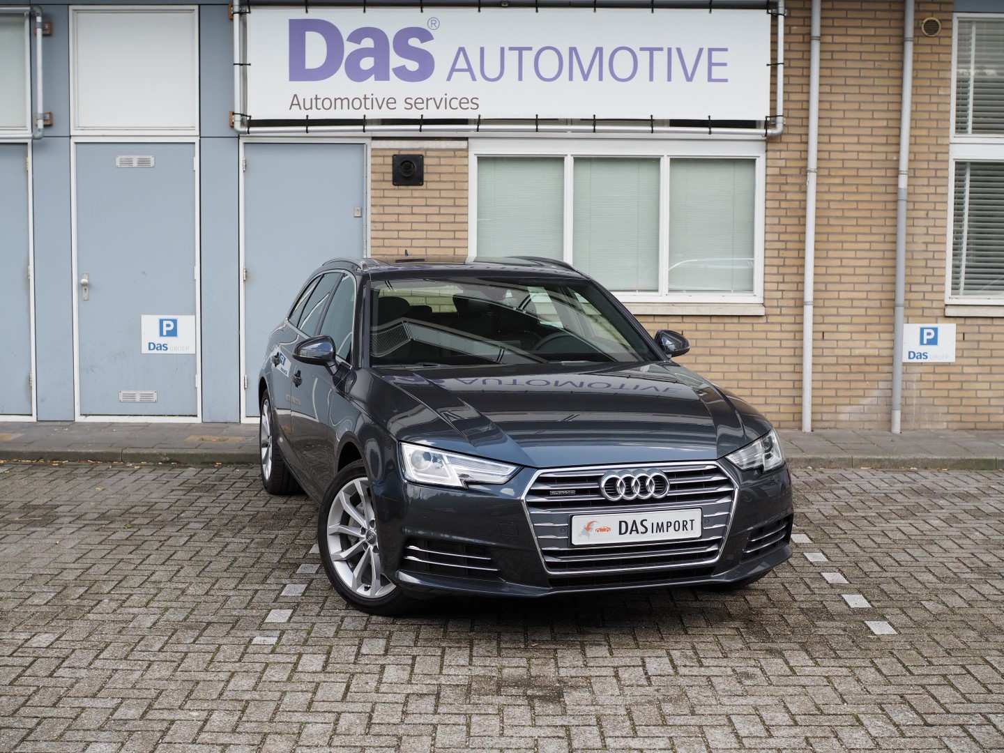 Importauto: Audi A4 Avant 2.0 TDI quattro sport 1/2016